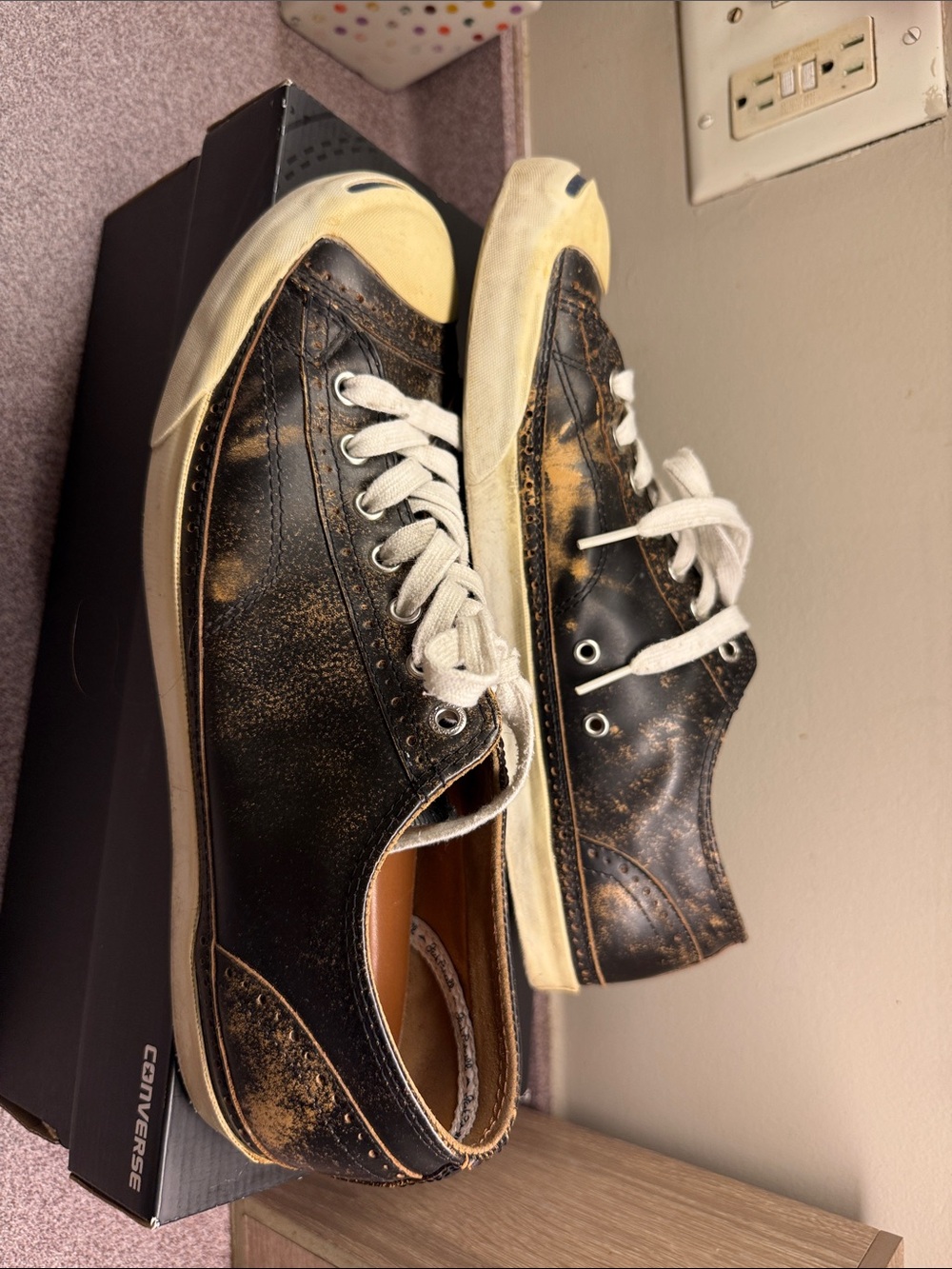 Converse Black Leather Low-Top Sneakers with Cream Soles - Picture 1 of 3